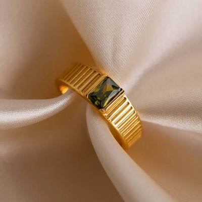 Vintage 925 Sterling Silver Peridot Statement Signet Ring